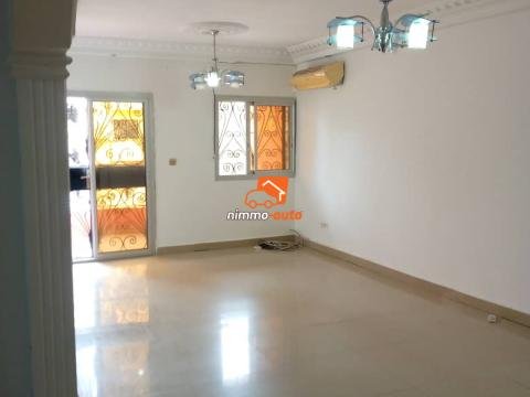 Très beau et chic appartement nouvellement construit à Bonapriso