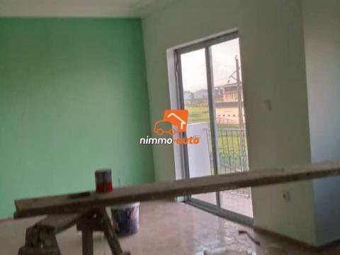 Appartement nouvellement construit à cité de la paix