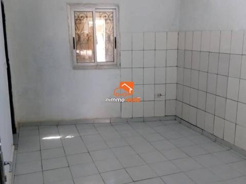 Appartement à louer à Mbankolo