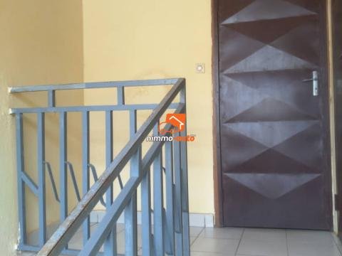 Appartement à louer à Biyemassi Superette
