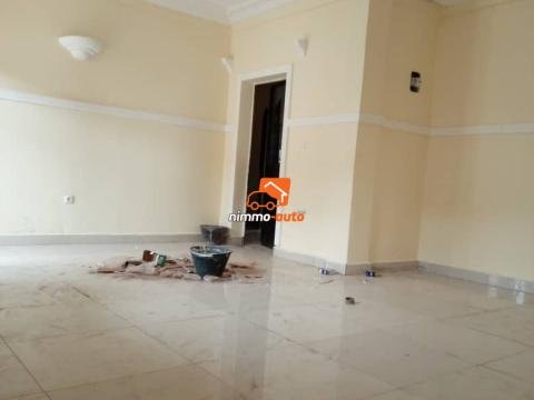 Studio moderne à louer à Mimboman