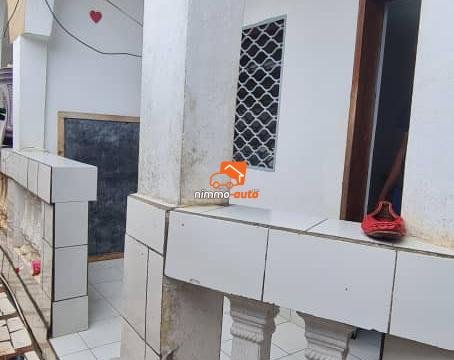 Un grand studio moderne à louer à Nsimeyong