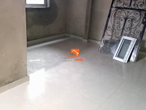 Studio en cours de finition à louer à Damas