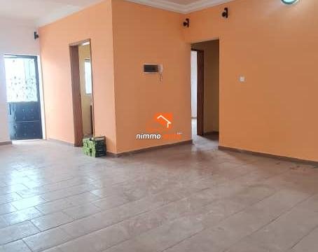 Appartement moderne très bon standing nouvellement construit à Shell Nsimeyong