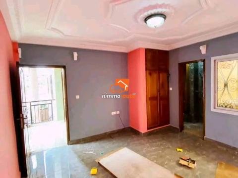 Incroyable chambre moderne à louer à Biyemassi Lycée