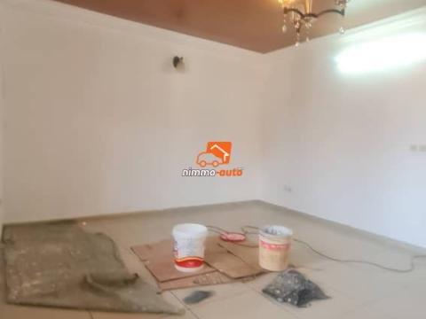 Incroyable studio à louer à Nsimeyong