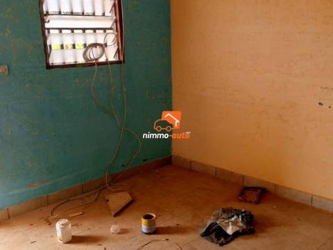 Studio moderne à Oyom-Abang à louer