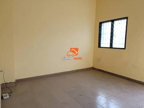 Studio moderne à louer à Shell Nsimeyong