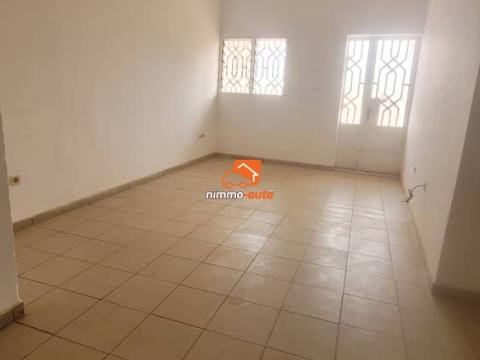 Appartement moderne à louer à Chapelle Nsimeyong