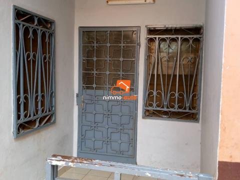 Appartement moderne à louer à Biyemassi église St Marc
