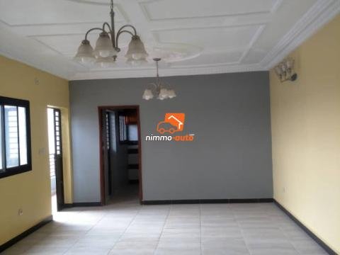 Appartement très haut standing nouvellement construit à Odza Borne 12