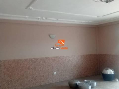 Plusieurs appartements modernes nouvellement construits à Bonamoussadi