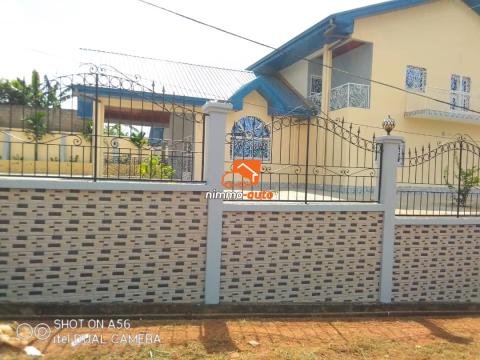 Villa à vendre à Monti sur la route de Mfou