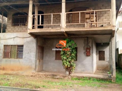 Maison encore en chantier à vendre à l'Omnisport