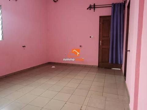 Une très grande chambre moderne sans cuisine à louer à Damas