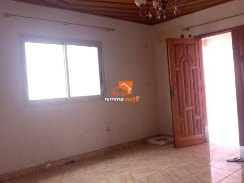 A modern studio to let at Logbessou