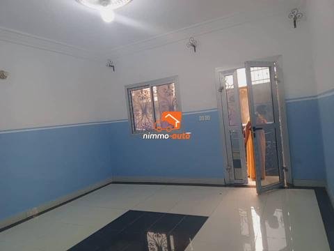 Studio moderne très bon standing nouvellement construit à Olembe