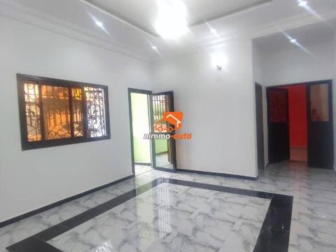 Très beau et vaste studio nouvellement construit à Odza Fecafoot