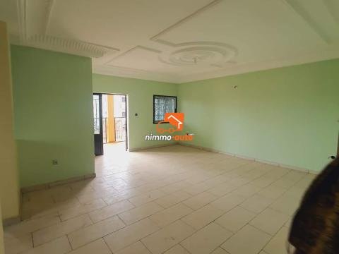 Appartement moderne à louer à Odza Borne 10