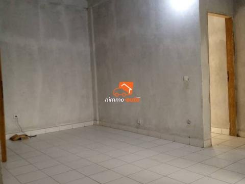 An apartment to let at Yassa entrée chefferie