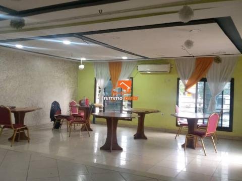 Magnifique espace pour cérémonie à louer à Bonamoussadi