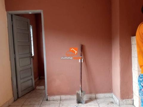 Studio moderne 4pièces à louer à Ndogbong