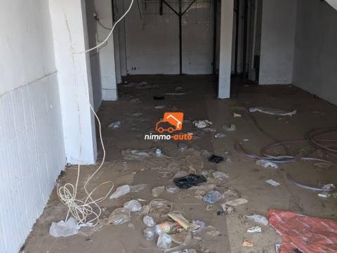 Espace commercial à louer à Essos bordure de route principale