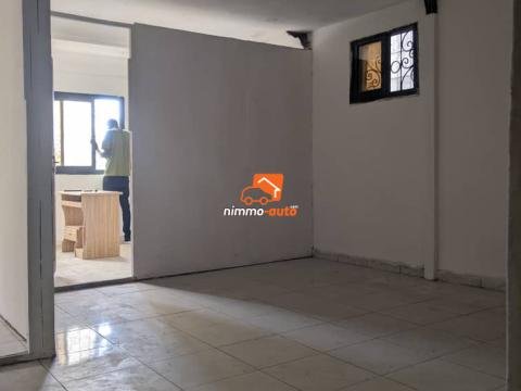 Bureau spacieux à louer à Kotto entrée chefferie