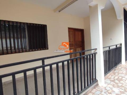 Appartement moderne 3ch 4dch à louer à Messamendongo très bon prix