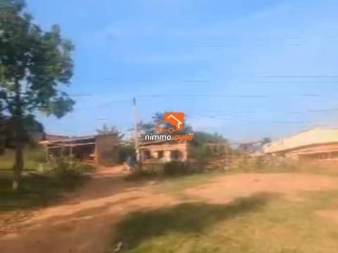Terrain Titré de 3000m² à vendre à Odza