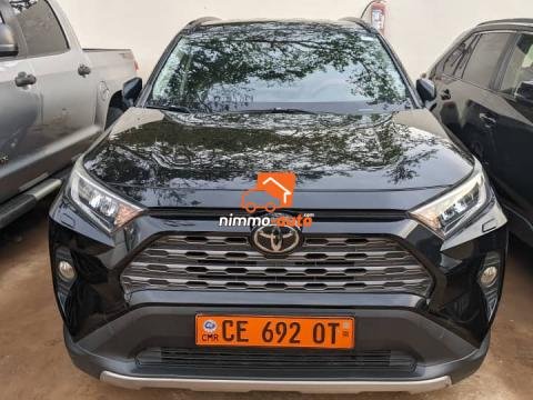 Véhicule de luxe, une Rav4 a votre disposition pour vos déplacements et votre tourisme