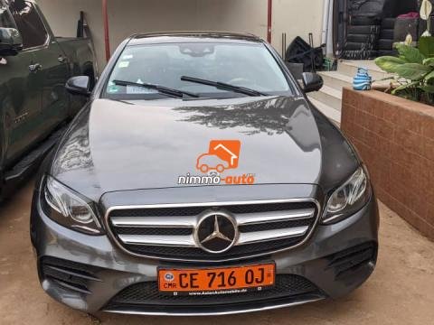 magnifique voiture de luxe a Yaoundé a votre disposition pour vos séjours et vos tourismes dans la ville et hors ville