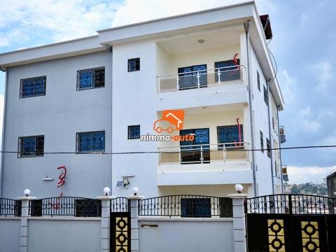 IMMEUBLE achevé très prore à louer