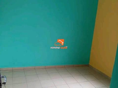 Très beau et grand appartement à louer à nsimeyong