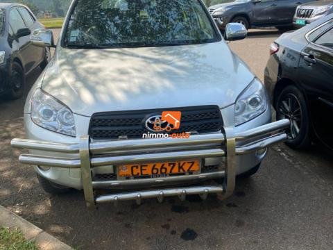 magnifique voiture de luxe pour vos déplacements dans la ville et hors ville au prix imbattable
