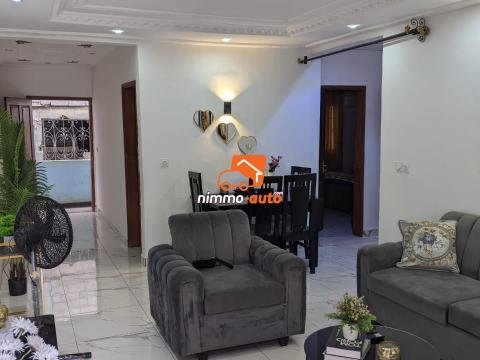 SOMPTUEUX  APPARTEMENT MEUBLE A LOUER A  MBANKOLO