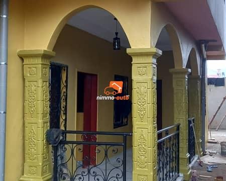 GRAND DUPLEX A VENDRE A MENDONG