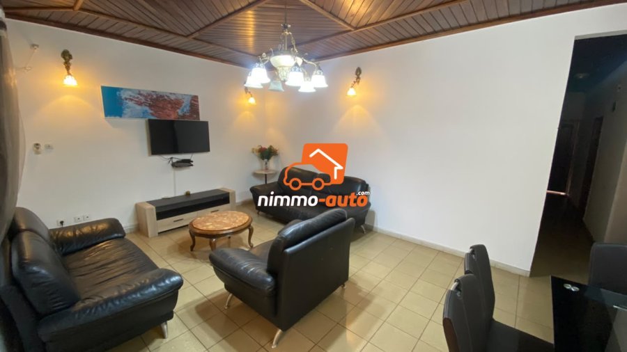 Magnifique appartement meublé pour vos séjours dans un milieu calme et résidentiel à Bastos