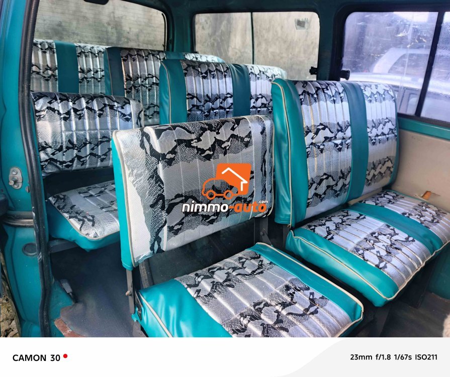 9,600,000FCFA-BUS-TOYOTA HIACE-EN 19PLACES VERSION 2000-OCCASION BELGIQUE-BON ETAT