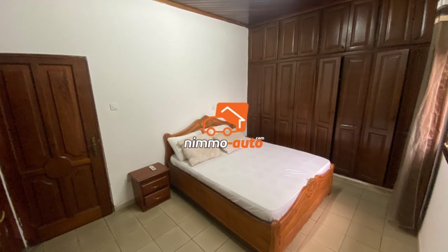 Magnifique appartement meublé pour vos séjours dans un milieu calme et résidentiel à Bastos