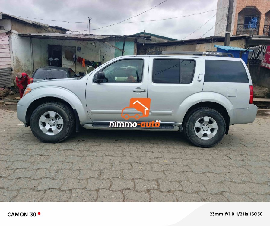 Nissan Pathfinder 4X4WD version 2008