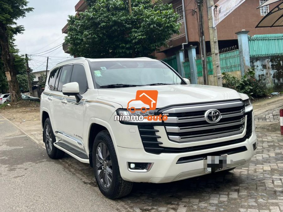 toyota land cruiser 2024 a louer