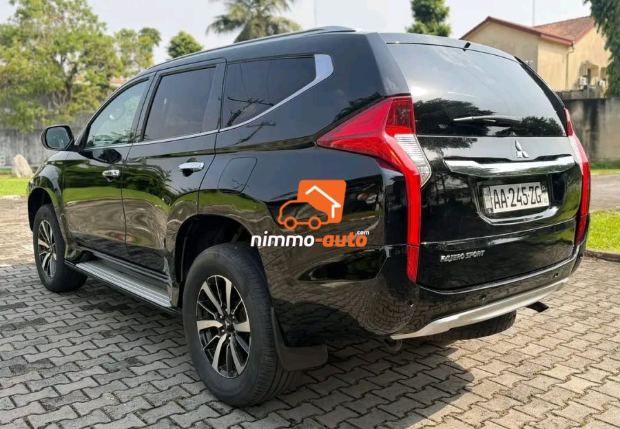 MITSUBISHI PAJERO 2022 a louer