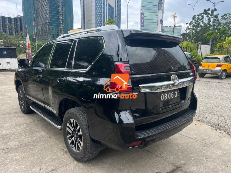 toyota prado 2023 a louer