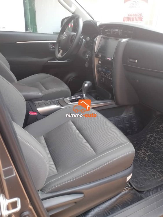 TOYOTA FORTUNER