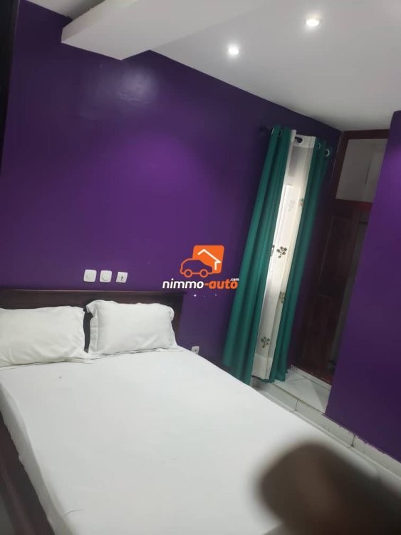 Chambre meublée disponible pour tous vos séjours à Bonamoussadi