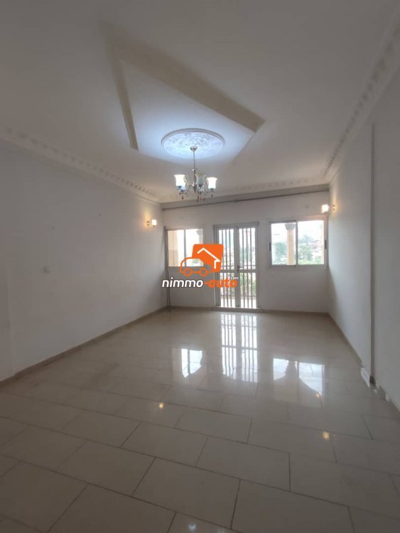 Appartement moderne très beau à louer à Nsam dépôt Guinness