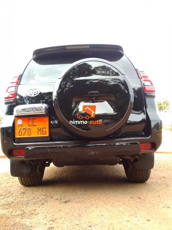 Toyota prado très confortable à louer avec chauffeur