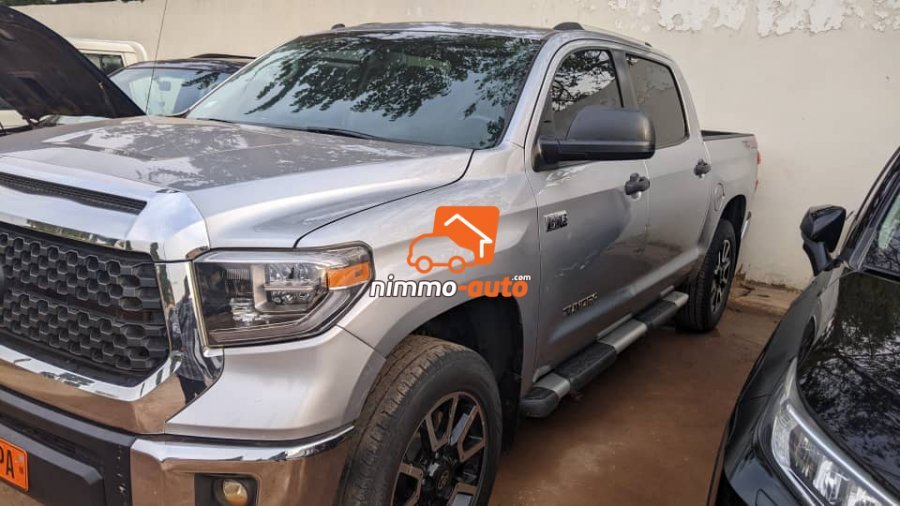 Toyota TUNDRA disponible à l'état neuf disponible pour vos locations