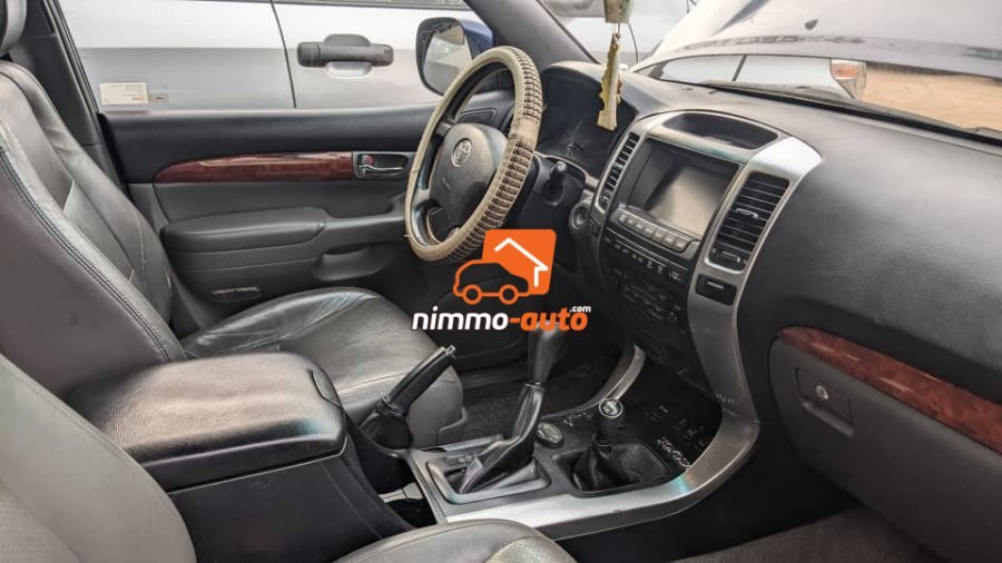 Toyota prado 7 places à louer pour vos déplacements